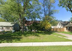  Larpenteur Ave W