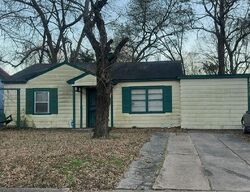  Parkridge St