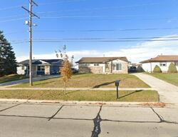  W Green Tree Rd