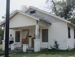  E Tucker St
