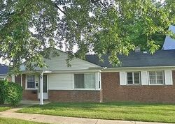  E 235th St