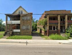  E 116th St
