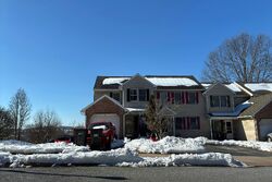  Parkview Dr