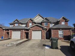  S Red Oak Ct