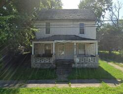  S Washington St