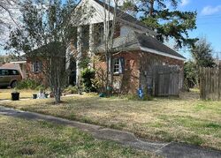  Hillcrest Dr