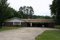  Maple St