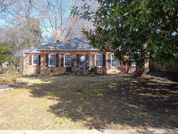  Woodcrest Dr