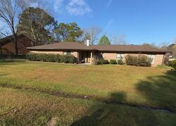  Swan Lake Dr