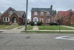  Engleside St