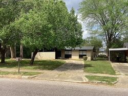  Southlawn Dr