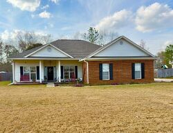  Live Oaks Dr