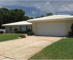  Pennwood Cir N