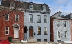  Perry St