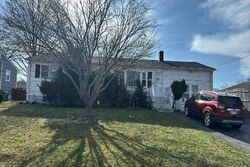  Foxcroft Ave