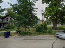  N Washington St
