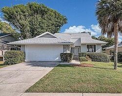  Lake Avoca Dr
