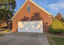  Woodview Dr
