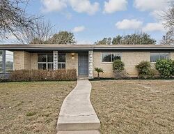  Hillcrest Dr