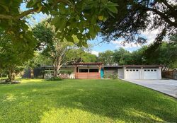 S Parkwood Dr