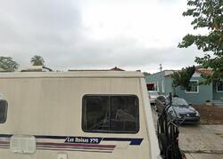  E 104th St