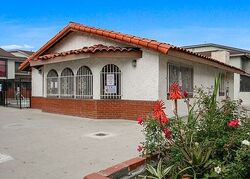  W Rosecrans Ave