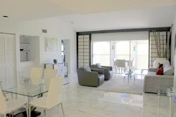  Orangewood Ln Apt 307
