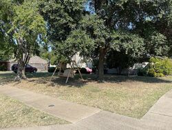  Hyacinth Ln