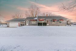  Stratford Cir