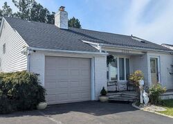  Windsor Dr