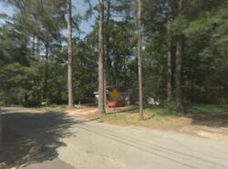  E Forest Dr