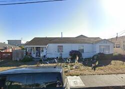  Pine St