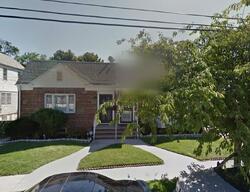  204th St