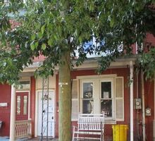  W Union St