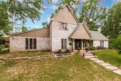  Oak Hollow Dr