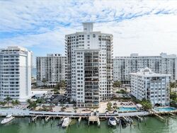  Collins Ave Apt 7b