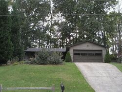  Auden Ln