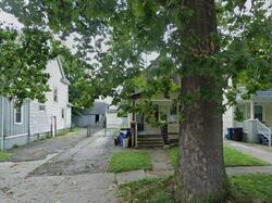  W 20th St
