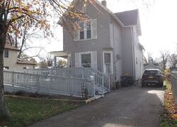 W Caledonia St