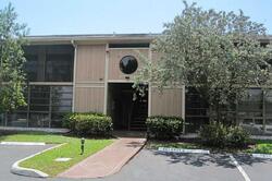  W Clairmont Cir # 211