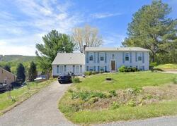  Knollwood Dr