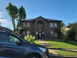  Palisades Pl