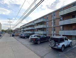  S York St Apt 204