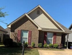  Ridgeview Cir