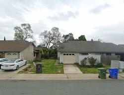  Aizenberg Cir