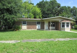  Lincoln Cir W