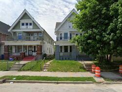  N 39th St