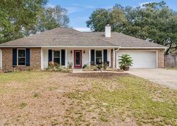  Oakhurst Dr