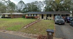  Hillandale Dr