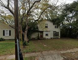  Ellis Ave